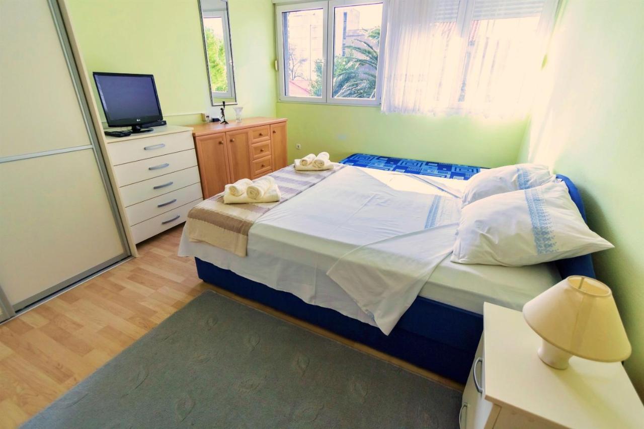 Apartment Anita Оміш Екстер'єр фото