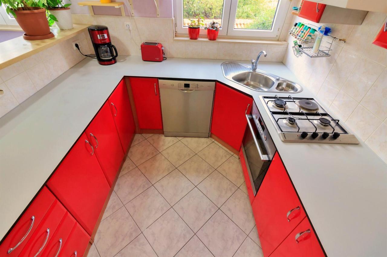 Apartment Anita Оміш Екстер'єр фото